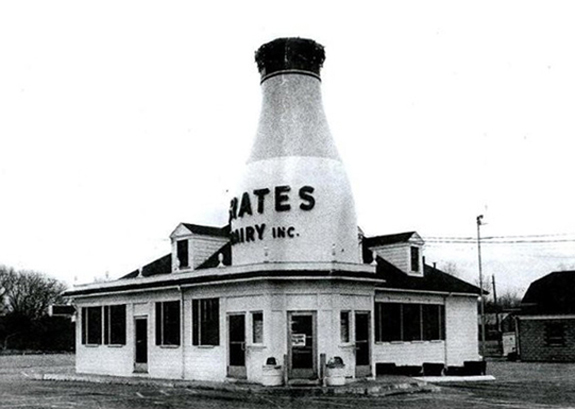 1976 Frates Bottle Restaurant - New Bedford, Ma - www.WhalingCity.net